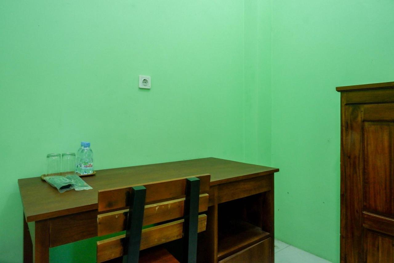 Reddoorz Syariah Near Monumen Jogja Kembali Hotel Kejayan Exterior foto